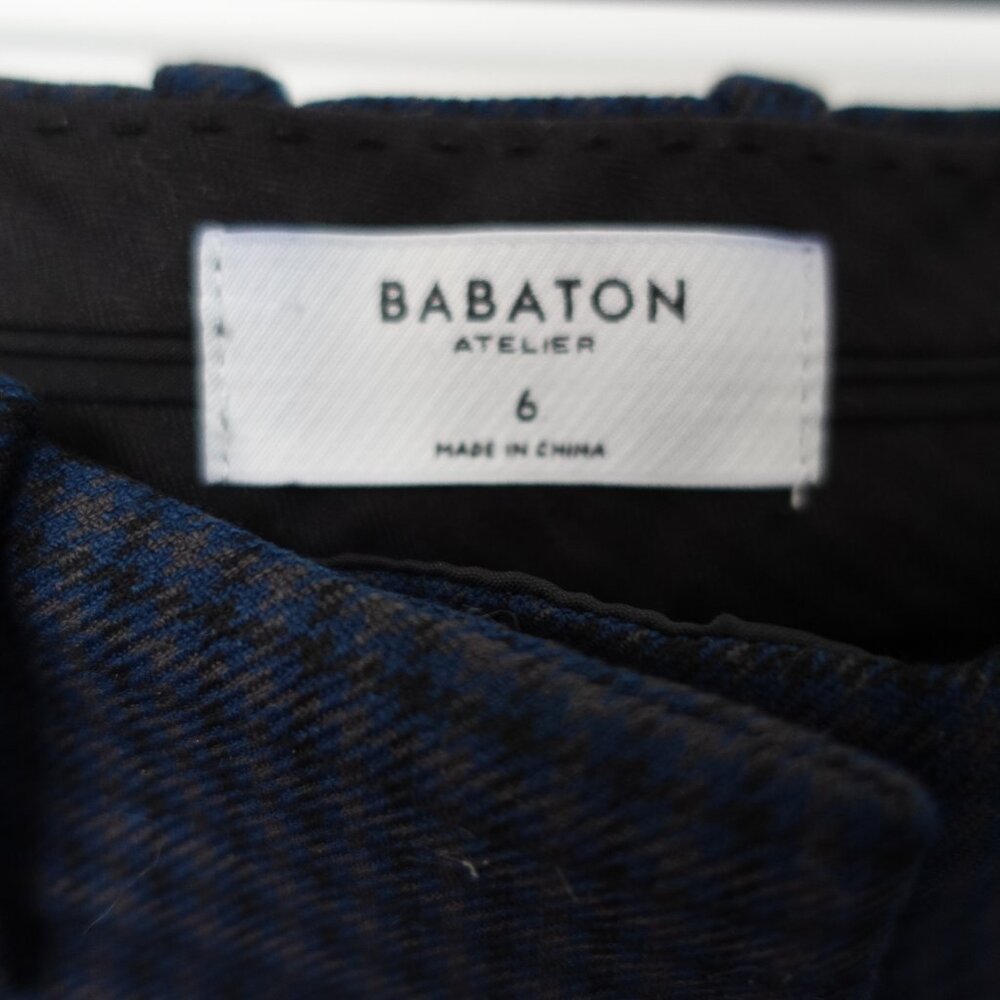 Babaton Atelier (Aritzia) Pleated Shorts High-waisted | Size 6